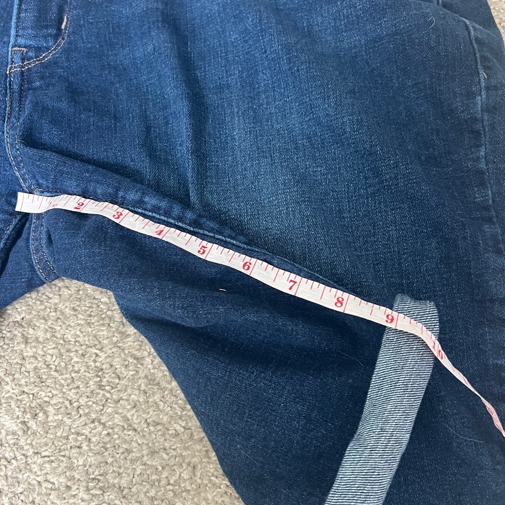 Levi’s Women’s Basic Indigo Denim Cuffed Shorts, … - image 3